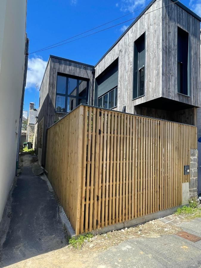 Maison Bois Port-Louis Exterior photo